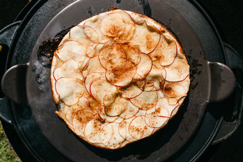 Recept_pizza med äpple och honung (3).jpg