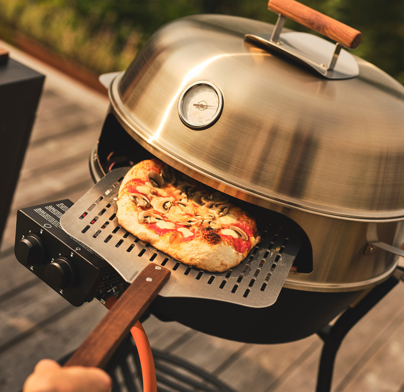 Perforeret pizzaspade Aluminium/ask